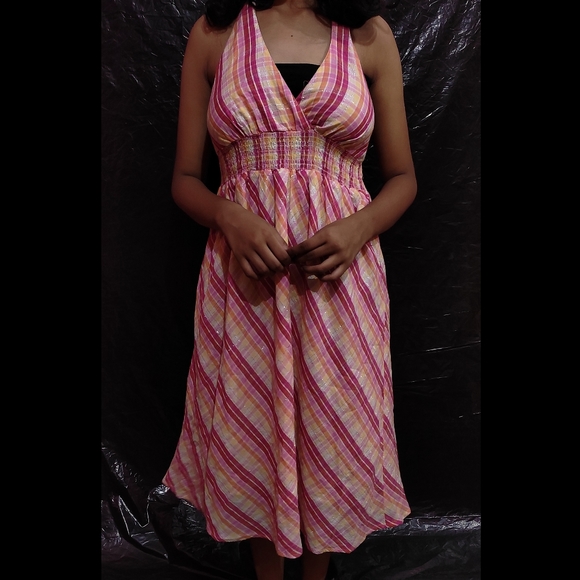 Backless dress with shilver line - Picture 3 of 4